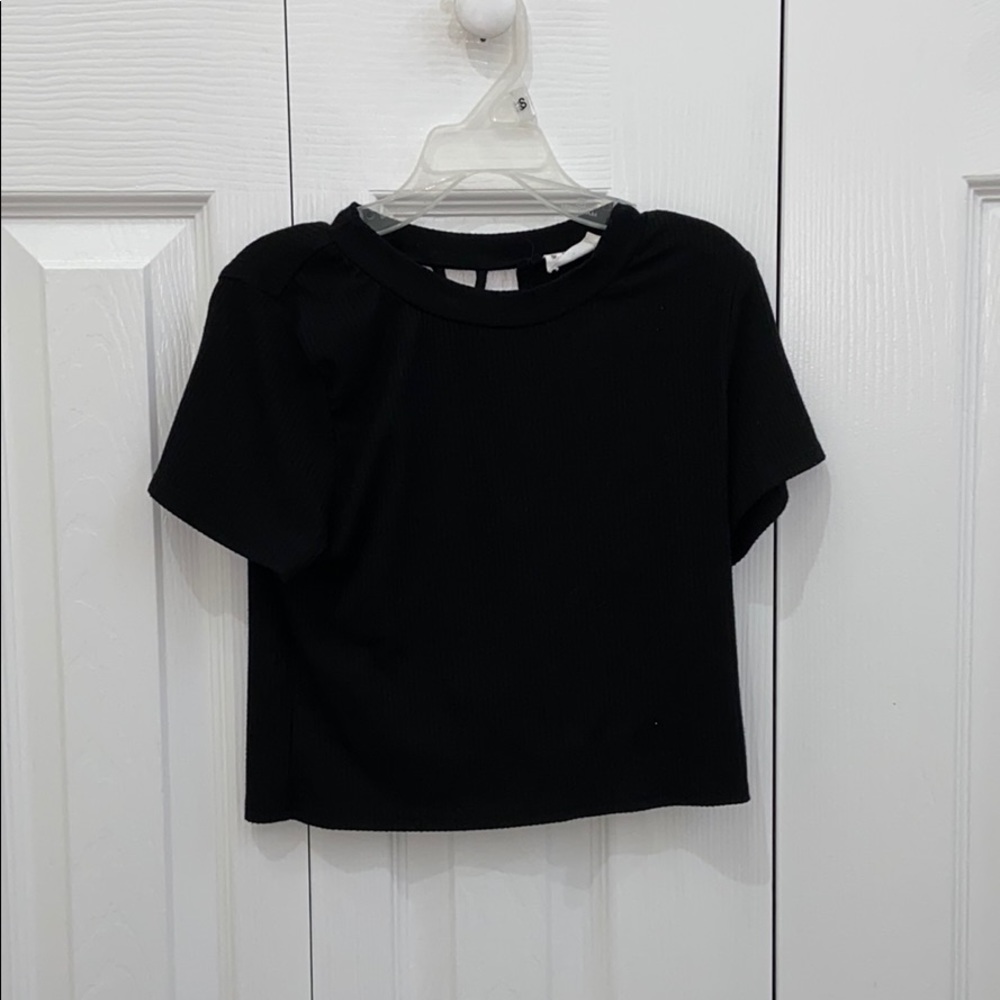 black crop top